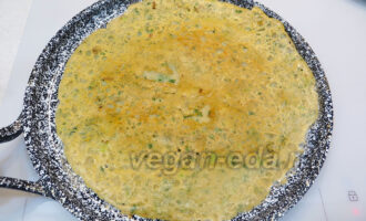 Лепёшки с зеленью из чечевицы